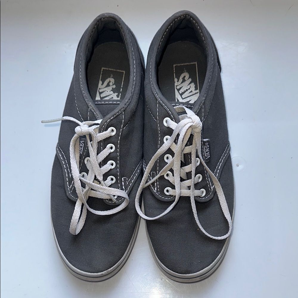 Vans Gray Canvas Classic‎ Sneakers - size 7